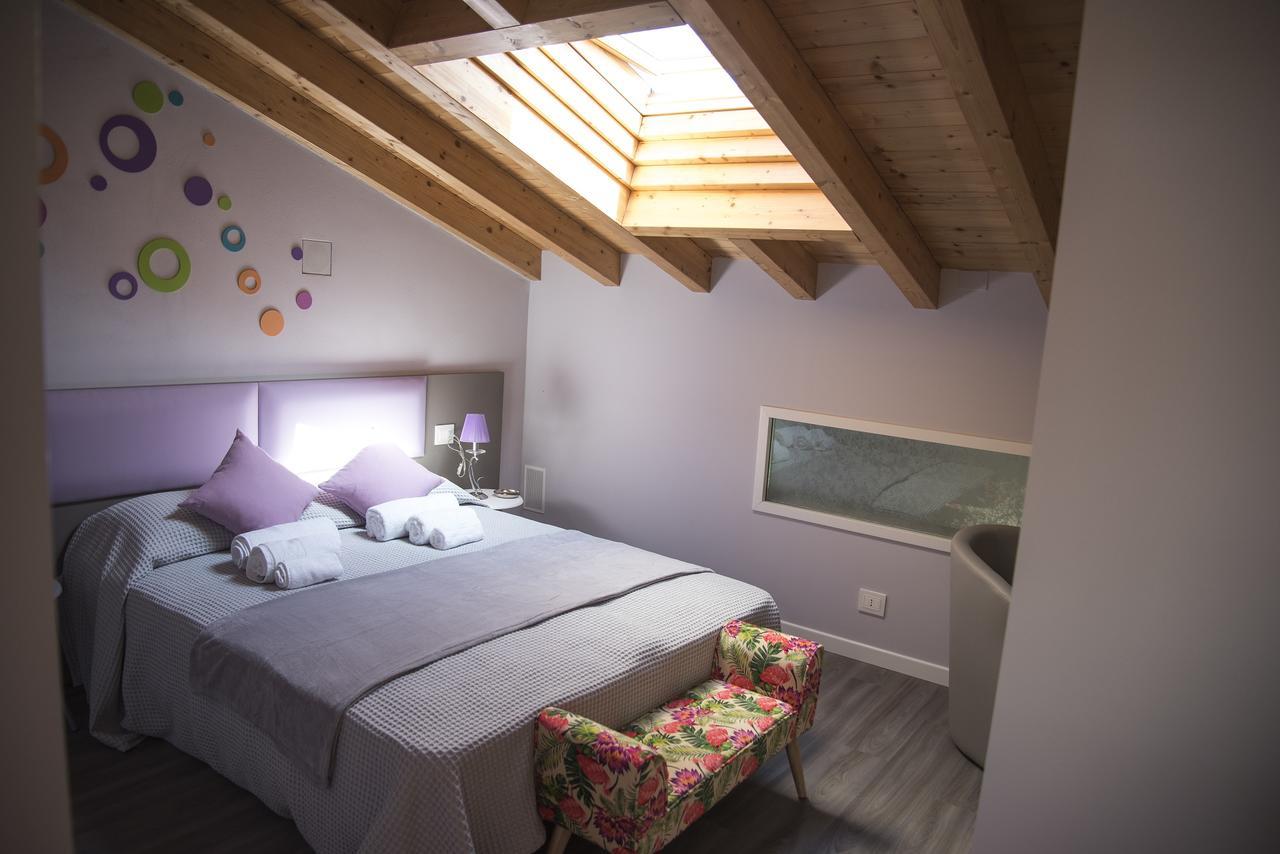 Michela Bb & Relais Bed & Breakfast Lonato Exterior photo